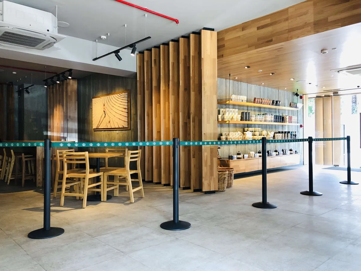 Starbucks Coffee outlet image
