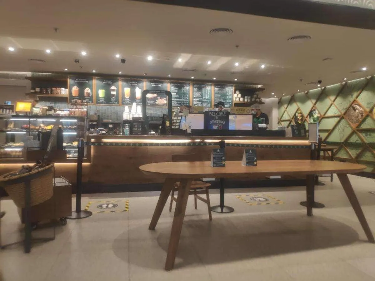 Starbucks Coffee Outlet Image