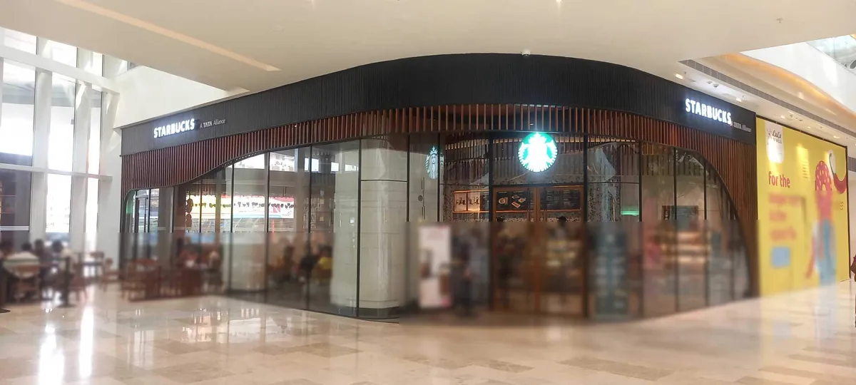 Starbucks Coffee outlet image