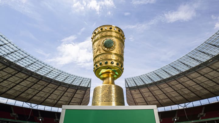 DFB-Pokal,Pokal,Trophäe,Cup,Trophy,Platzhalter,Symbolbild