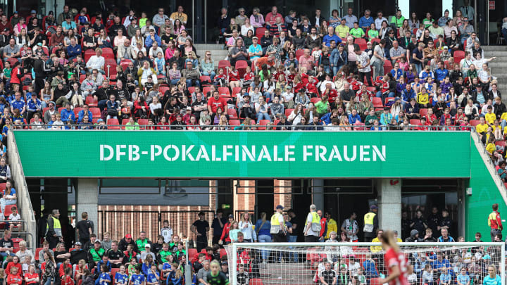 Köln,RheinEnergieStadion,Stadion,Fans,Pokalfinale,DFB-Pokalfinale der Frauen
