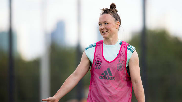 Marina Hegering, DFB