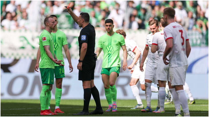 Maximilian Arnold,Rote Karte,VfL Wolfsburg