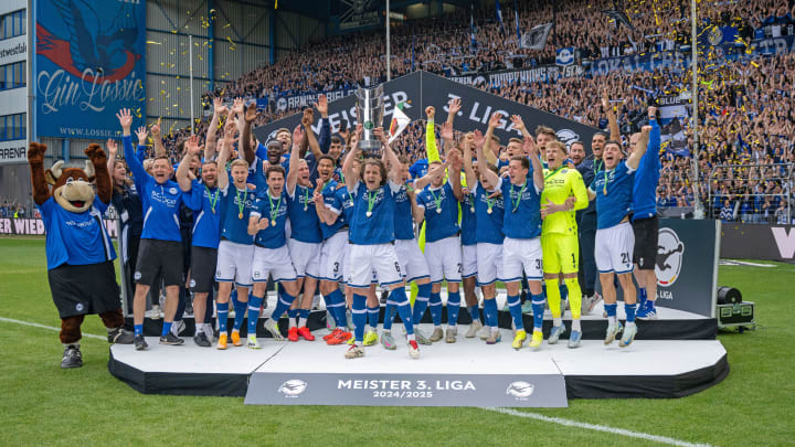 Arminia Bielefeld,Meister,Pokal,Ehrung,3. Liga