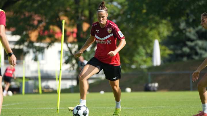 Nicole Billa,VfB Stuttgart