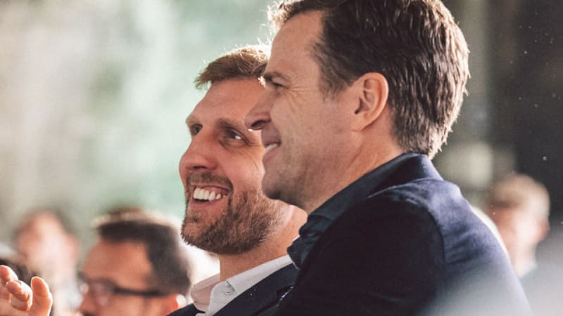 Dirk Nowitzki und Oliver Bierhoff