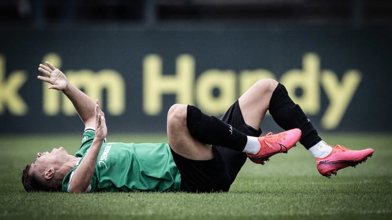 Eine Langzeitstudie ermittelt Verletzungshäufigkeiten und Ausfallzeiten in U14-U19-Kadern eines Nachwuchsleistungszentrums. © 2021 IMAGO / Kirchner-Media Eine Langzeitstudie ermittelt Verletzungshäufigkeiten und Ausfallzeiten in U14-U19-Kadern eines Nachwuchsleistungszentrums. © 2021 IMAGO / Kirchner-Media