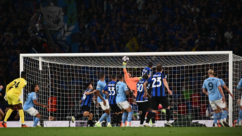 Eine Studie beleuchtet Unterschiede technischer Fertigkeiten zwischen den fünf großen europäischen Ligen. 2023 IMAGO / Sebastian Frej Eine Studie beleuchtet Unterschiede technischer Fertigkeiten zwischen den fünf großen europäischen Ligen.