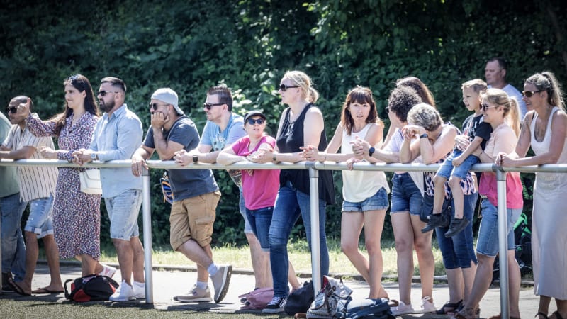 Eine Studie betrachtet den elterlichen Stress am Spielfeldrand. © 2023 IMAGO / Funke Foto Services Eine Studie betrachtet den elterlichen Stress am Spielfeldrand.