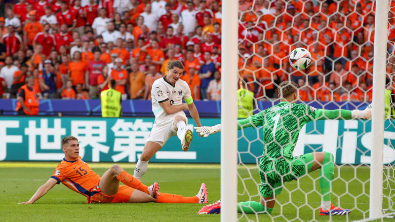 25.06.2024, xtgx, Fussball EM 2024, Niederlande - Oesterreich emspor, v.l. Tor zum 2:3 durch Marcel Sabitzer (Oesterreic
