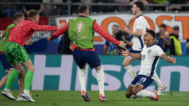 Netherlands v England: Semi-Final - UEFA EURO, EM, Europameisterschaft,Fussball 2024 DORTMUND, GERMANY - JULY 10: Ollie