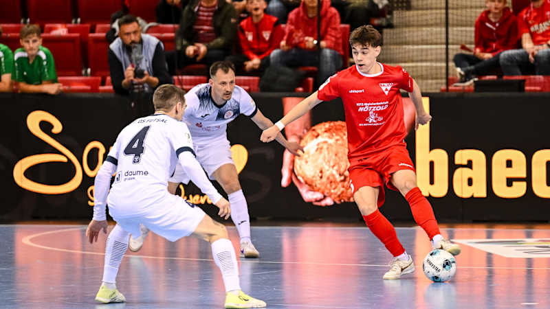 Taras Onufrak (HOT 05 Futsal), Dmytro Sorokin (HOT 05 Futsal) in Aktion gegen Lukas Dorfschmid (TSV Weilimdorf).Finalspiel 2 der Futsal-Bundesliga, TSV Weilimdorf vs. HOT 05 Futsal, Stuttgart, 14.05.2026.Foto: Harry Langer/picture-alliance/DFB 