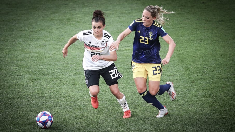 Eine Studie zum Thema "Technisch-taktische Leistungsindikatoren im Frauenfußball". © 2019 Getty Images / Richard Heathcote Eine Studie zum Thema "Technisch-taktische Leistungsindikatoren im Frauenfußball".