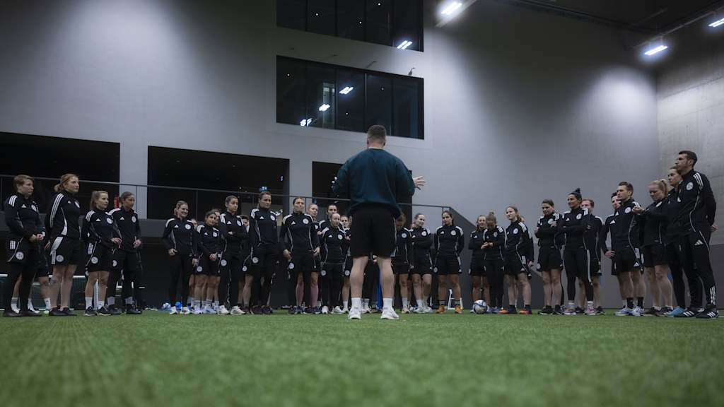 Schiedsrichterinnen,Trainingslager,Campus