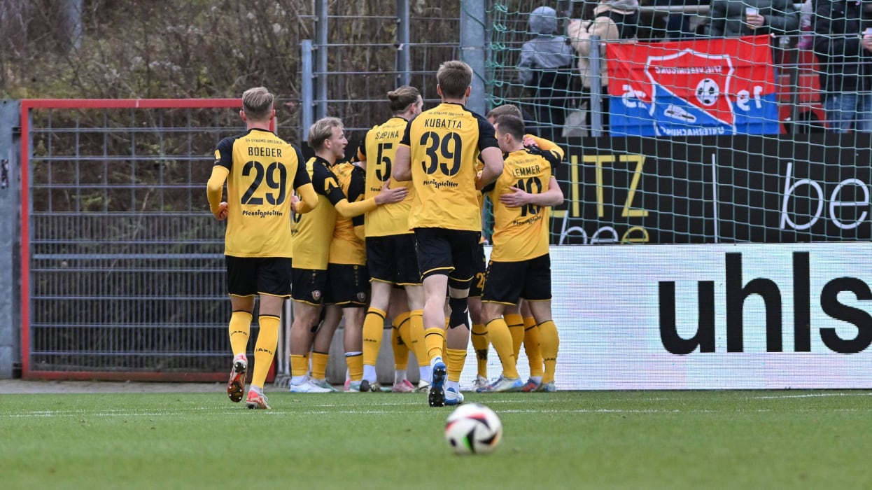 SpVgg Unterhaching - Dynamo Dresden