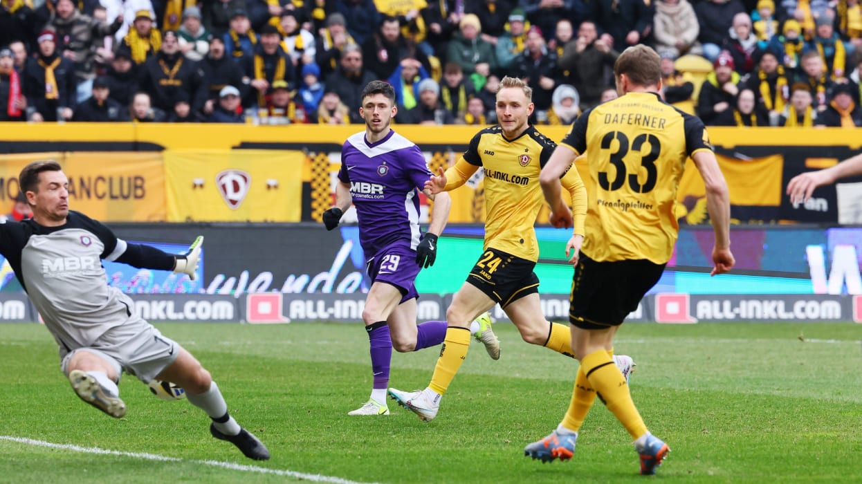 Dynamo Dresen - Erzgebirge Aue