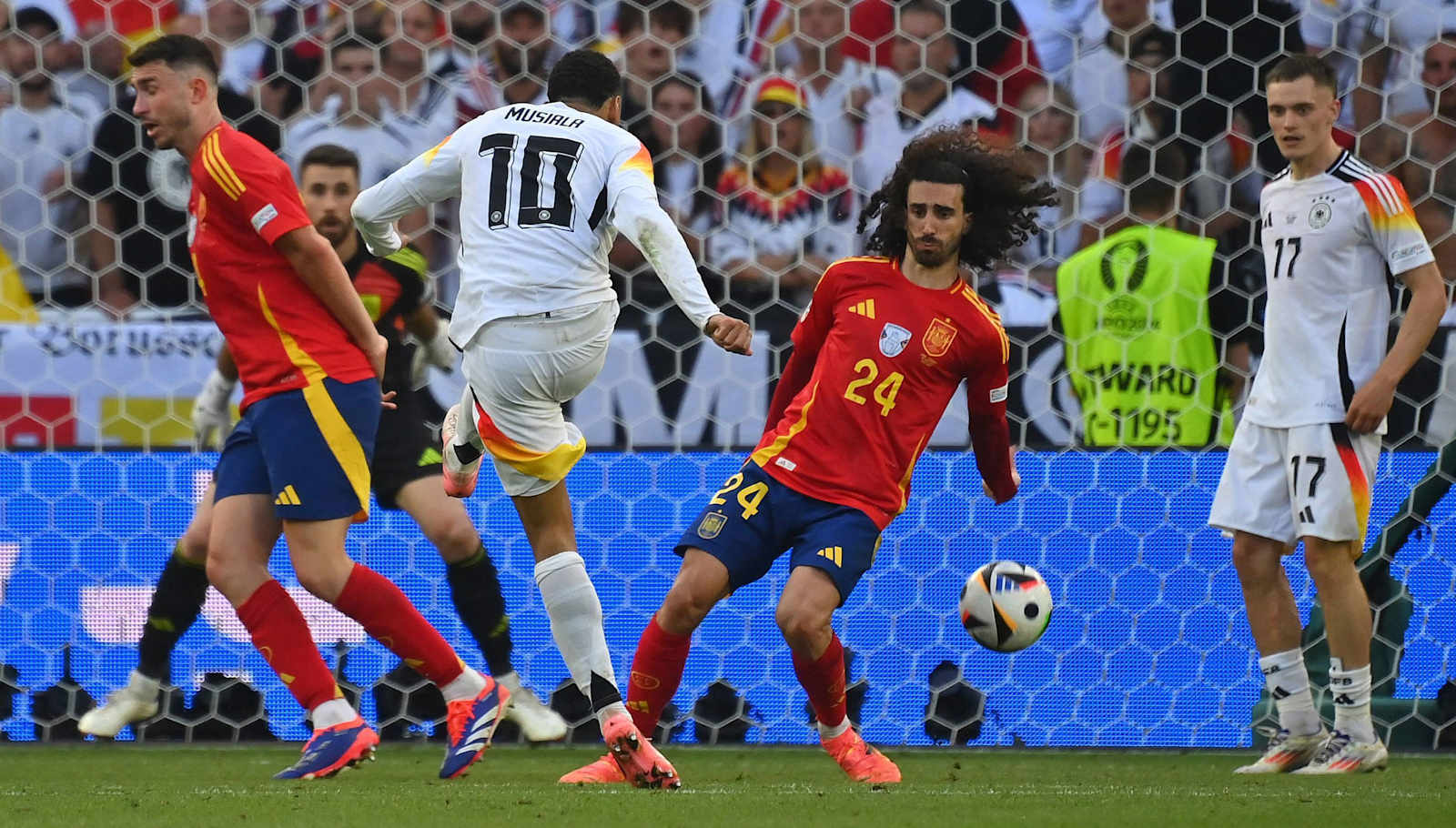 Musiala,Cucurella,Nationalmannschaft,Spanien,Handspiel,EM