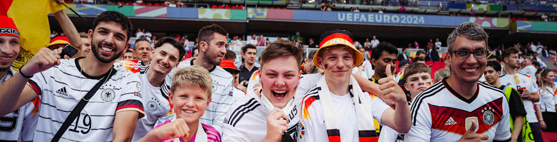 UEFA EURO 2024: Spanien - Deutschland, Stuttgart, 05.07.2024 Fans.UEFA EURO 2024: 1/4-Finale: Spanien - Deutschland, Stuttgart, 05.07.2024Spain vs. Germany, Stuttgart, 05.07.2024Abdruck+jede Verwendung ausserhalb des DFB / Deutschen Fussball-Bund nicht gestattet.