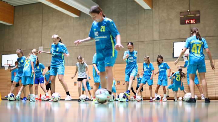 Mädchenfußball,Kinderfußball,Platzhalter,Symbolbild