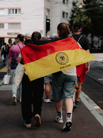 Fan-Walk vor dem Spiel gegen Frankreich, Viertel Finale DFB Frauen-Nationalmannschaft , German Womens National Team, WEURO 2025, SchweizDeutschland, Germany, Fan-Walk vor dem Spiel gegen Frankreich, Viertel FinaleBasel, Schweiz, 19.07.2025, Foto: Sofieke van Bilsen/DFB