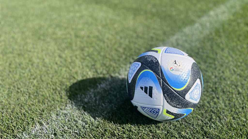 Google Pixel Frauen-Bundesliga, Platzhalter, Ball, Spielball, Symbolbild