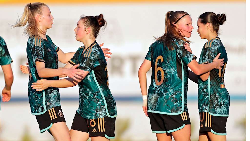 ALBUFEIRA - FEBRUARY 1: goal celebration scored by Amy Wrigge in the 1-2 during the U16 Girls Germany v U17 Girls Brazil - International Friendly match on February 1, 2024 in Albufeira, Portugal. (Photo by Ricardo Nascimento/Getty Images)