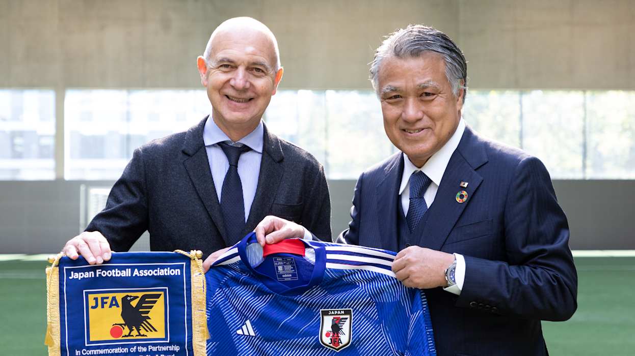 DFB Unterzeichnung einer Partnerschaftsvereinbarung zwischen dem DFB und dem Japanischen Fussballverband DFB Unterzeichnung einer Partnerschaftsvereinbarung zwischen dem DFB und dem Japanischen Fussballverband, Bernd Neuendorf, Kohzo Tashima, DFB-Campus, Frankfurt am Main, 22.09.2022, Foto: Julius Nieweler/DFB,