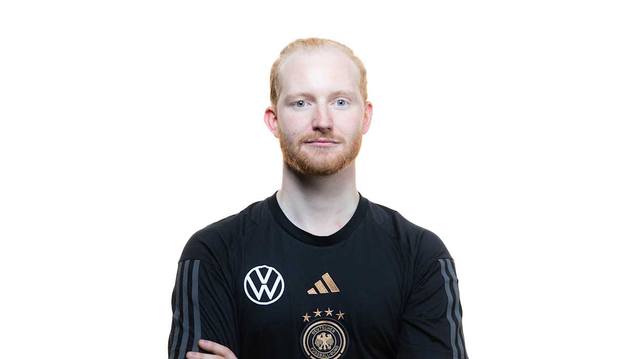 DFB U16 Junioren Team Presentation DFB U16 Junioren Team Presentation, Kai Brech (Spielanalyst), DFB-Campus, Frankfurt am Main, 20.11.2022, Foto: Julius Nieweler/DFB