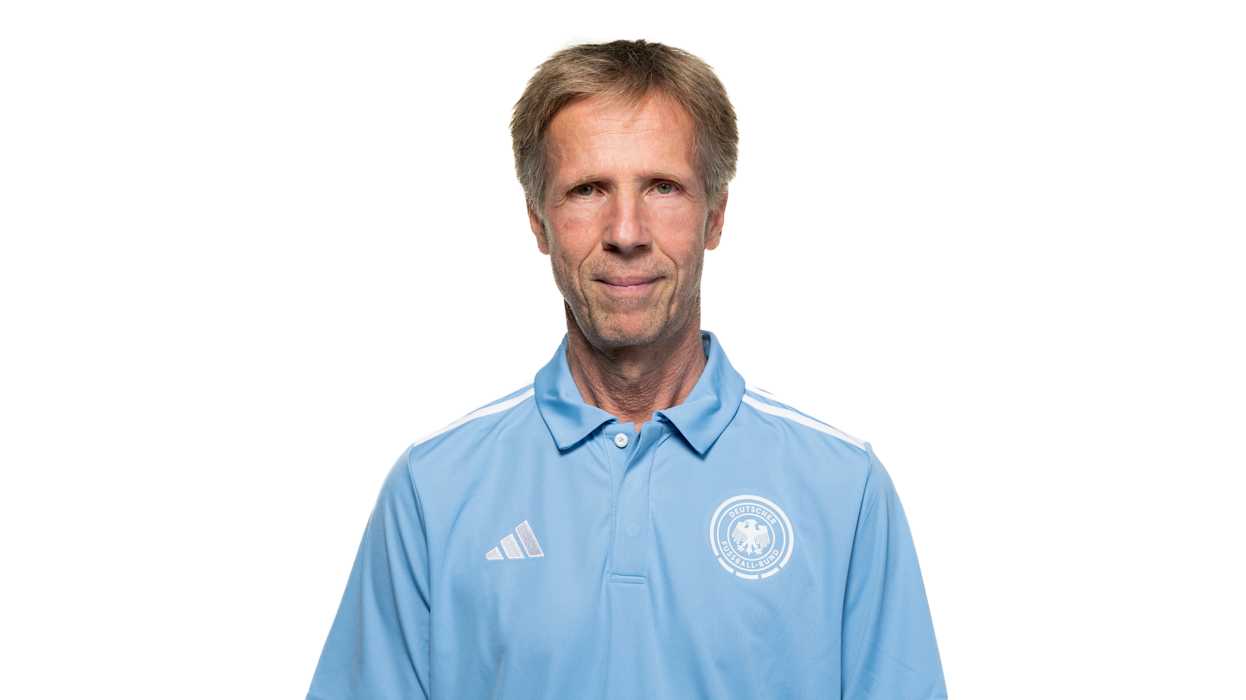 DFB Futsal-Nationalmannschaft Presentation, German national futsal team, Dr. Thorsten Dolla (Mannschaftsarzt), Frankfurt am Main, 01.10.2024, Foto: Yuliia Perekopaiko/DFB