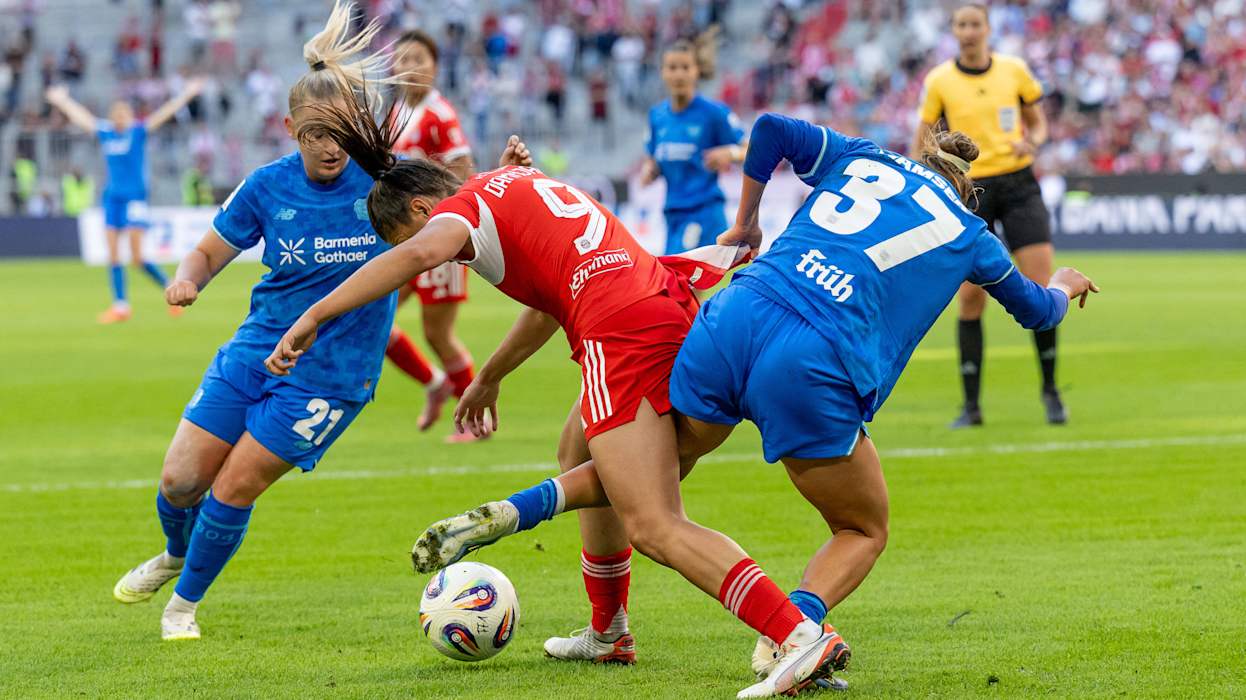 Bayern Muenchen, Bayer Leverkusen, Google Pixel Frauen-Bundesliga