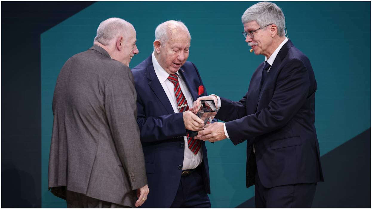 Sepp-Herberger-Awards,Awards,Herberger,Platzhalter,Symbolbild