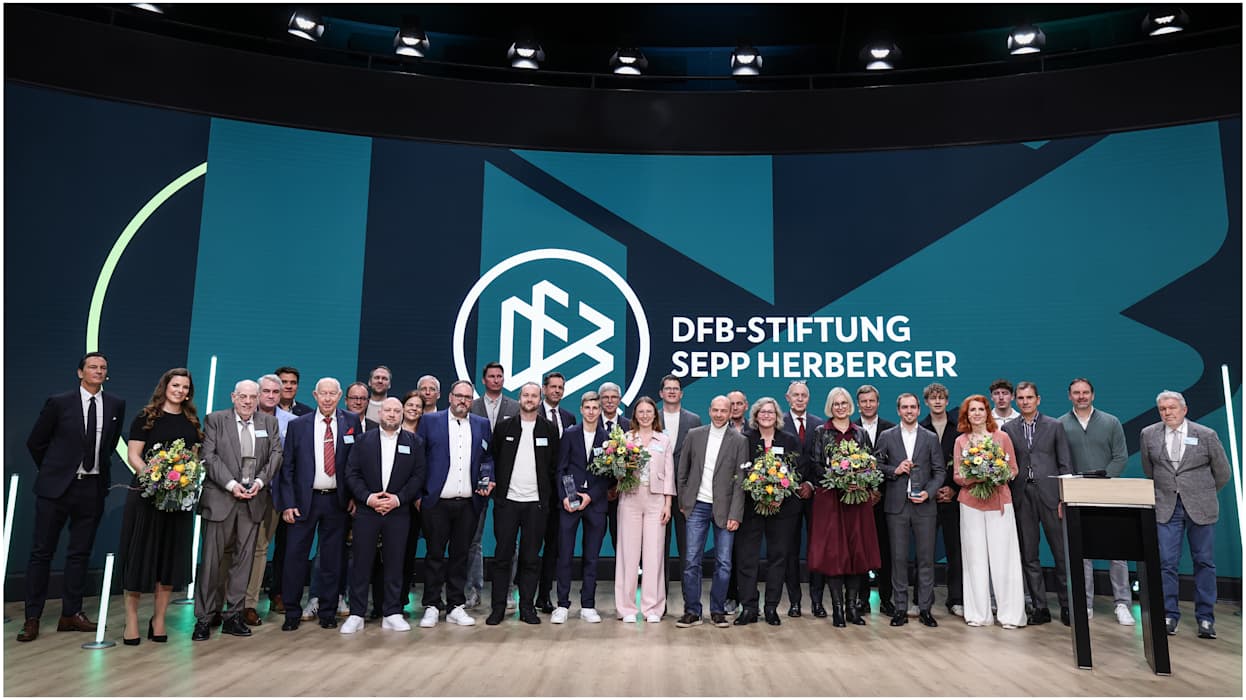 Sepp-Herberger-Awards,Awards,Herberger,Platzhalter,Symbolbild