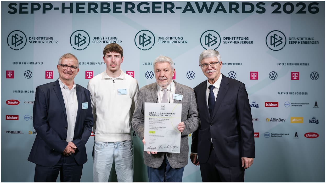 Sepp-Herberger-Awards,Awards,Herberger,Platzhalter,Symbolbild