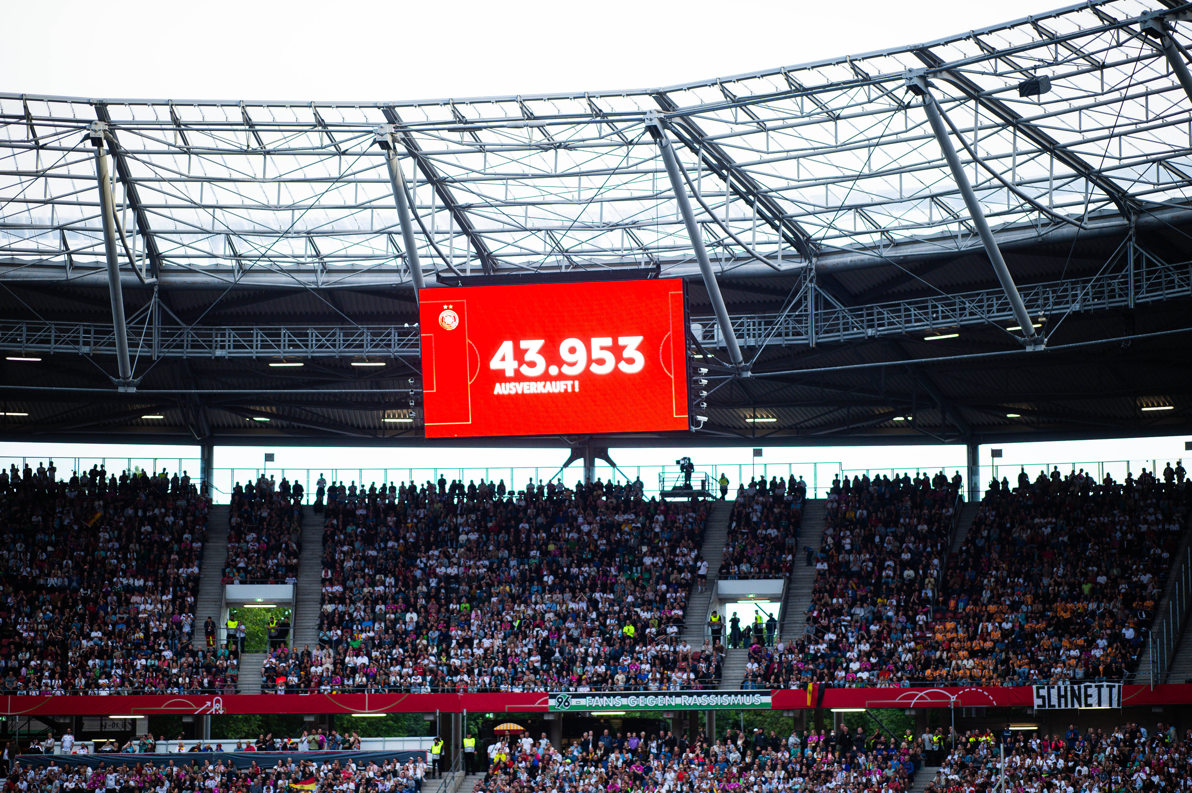 16.07.2024 - Fußball, Frauen, EM-Qualifikation 2025, Deutschland - Österreich: Ausverkauftes Stadion mit 43953 Zuschauer