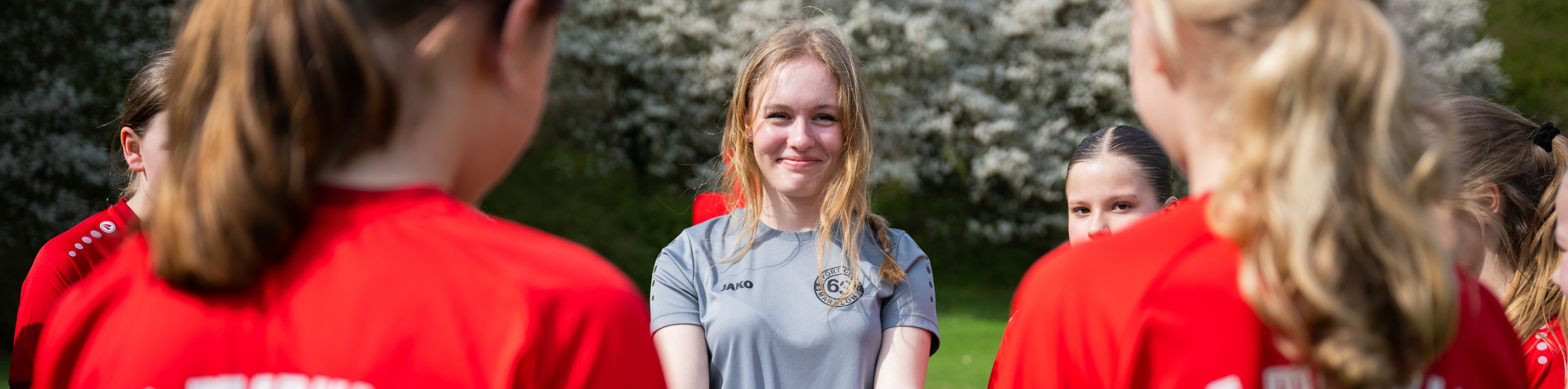 Hannah Pielhop - SC Marklohe NIENBURG, GERMANY - APRIL 11: Hannah Pielhop of SC Marklohe poses for "Amateurs of the Year" on April 11, 2025, in Nienburg, Germany. (Photo by Teresa Kroeger/Getty Images for DFB)