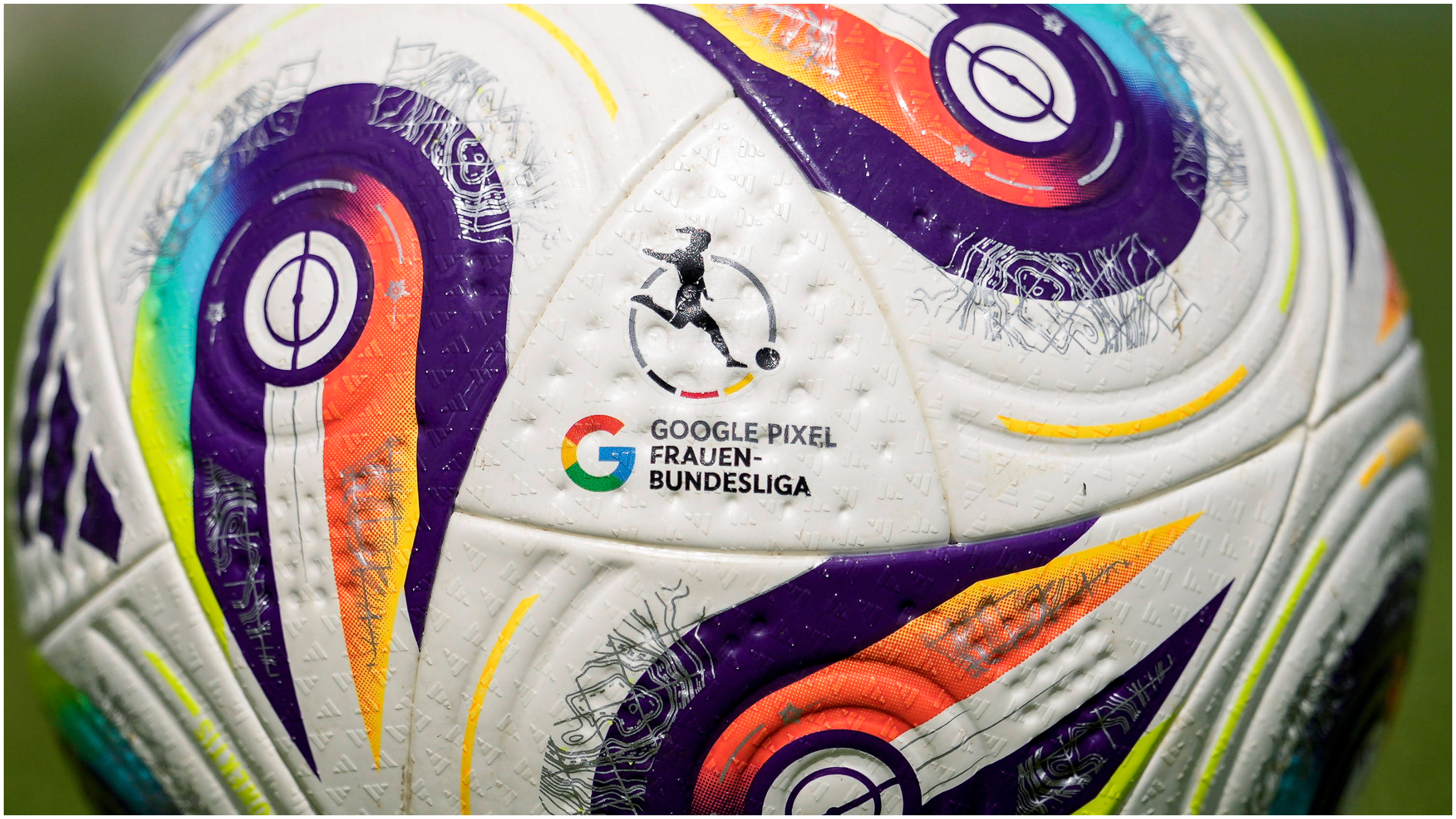 Ball,Frauen-Bundesliga,Platzhalter,Symbolbild