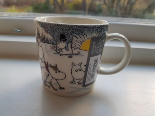 Ny Mumin mugg Åka skidor med Herr Brisk