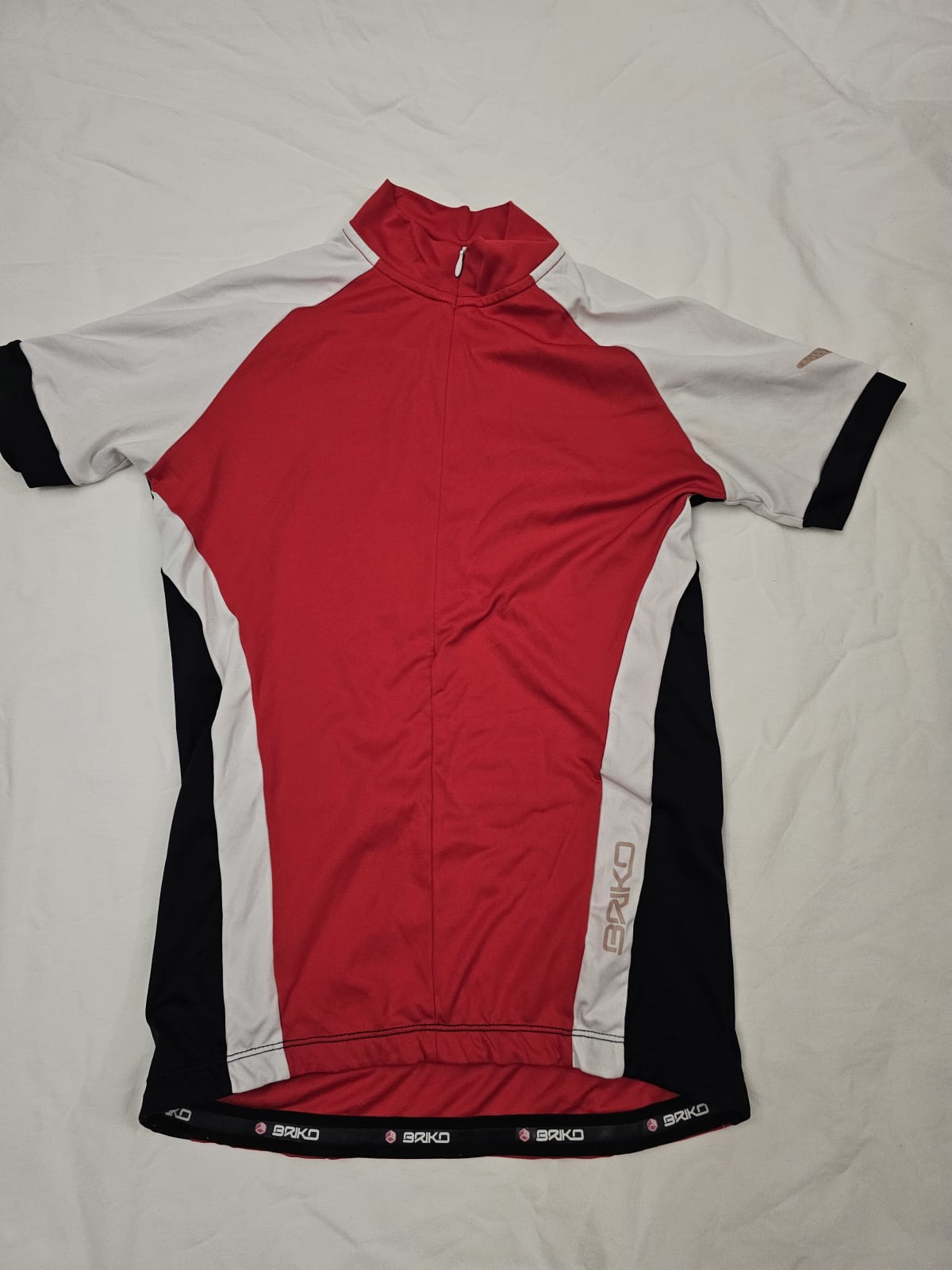 Briko Колоездачни фланелки (Jerseys) - Велоекипировка Velokit.bg