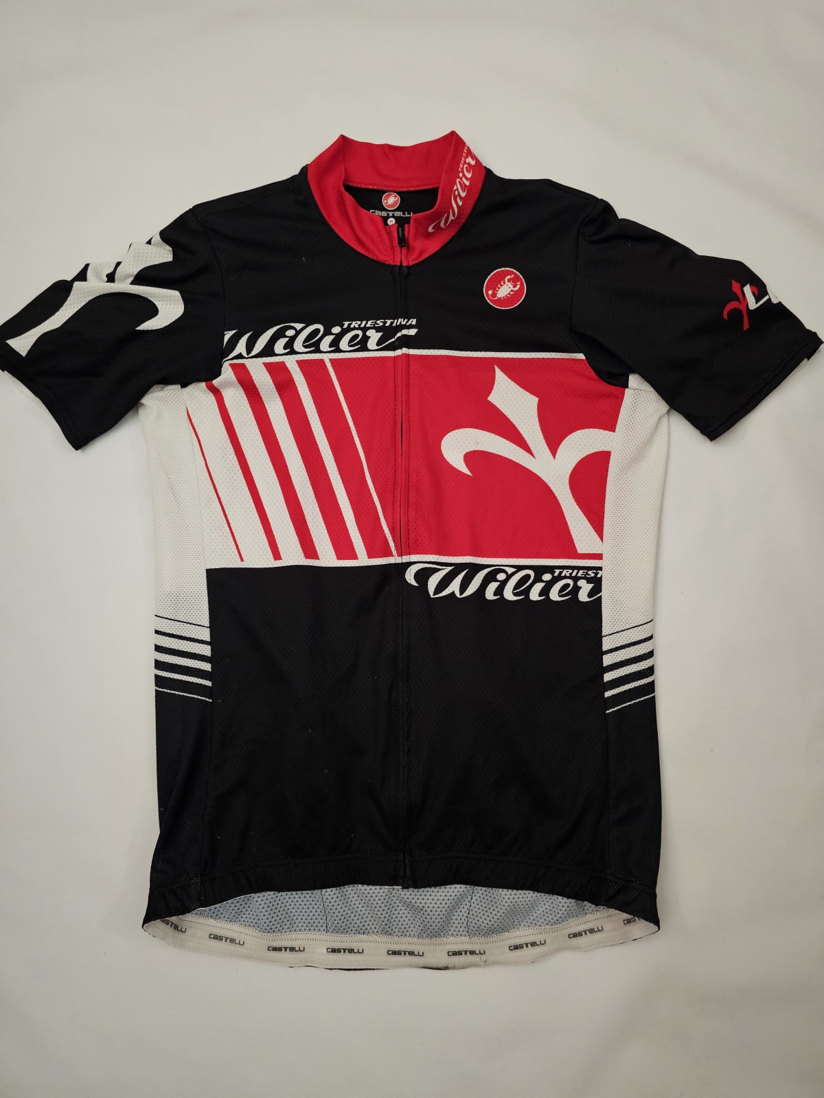 Castelli Колоездачни фланелки (Jerseys) - Велоекипировка Velokit.bg