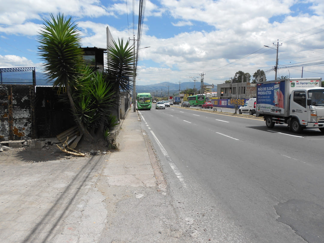Terreno en via a Pifo