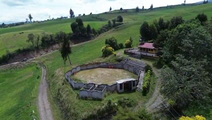 Farm in Pillaro 59.5 ha
