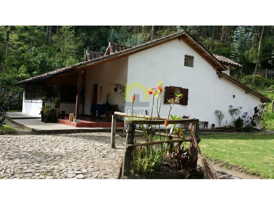 Farm in Otavalo 4 ha