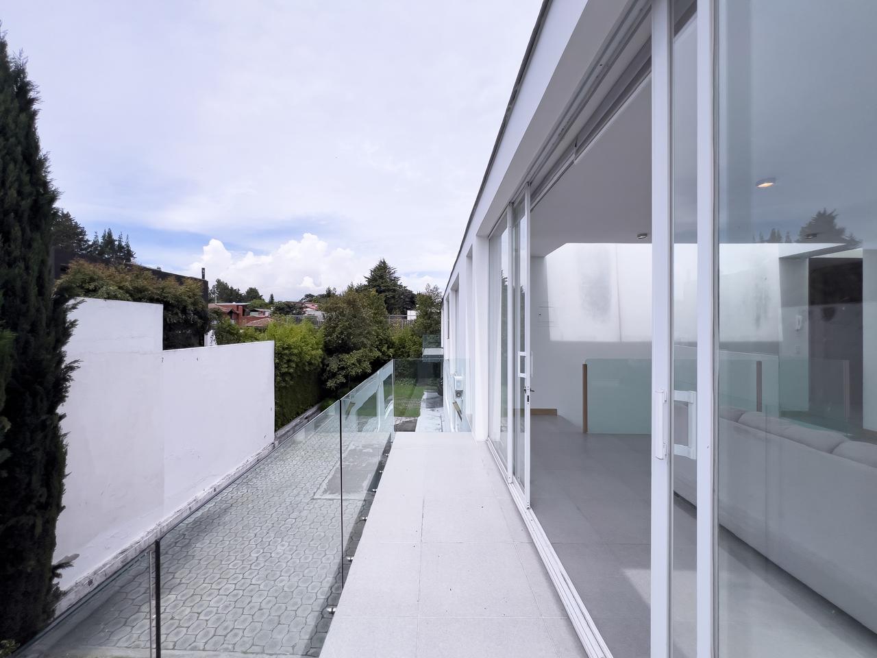 House in Tumbaco, 410 m2 plot