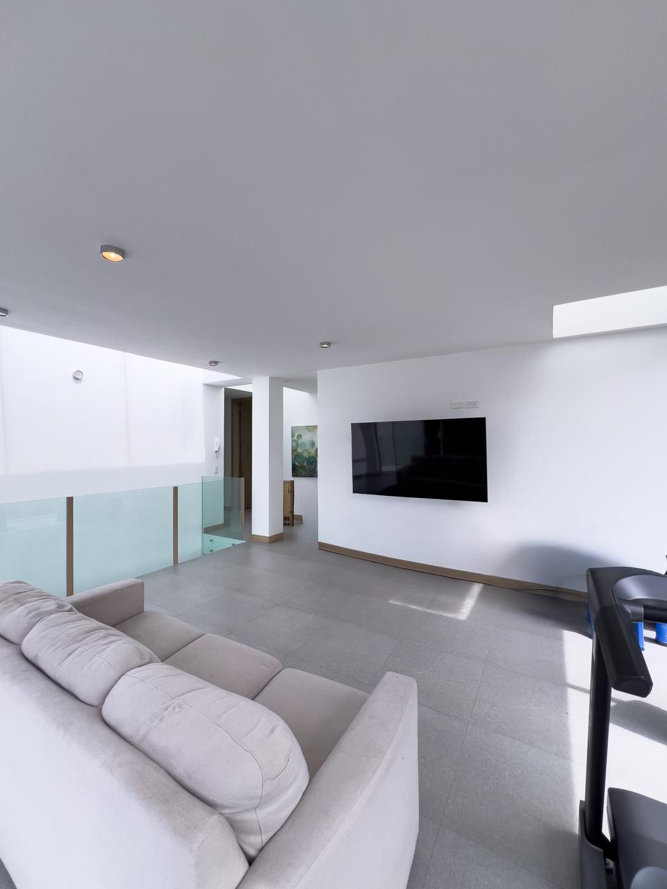 House in Tumbaco, 410 m2 plot