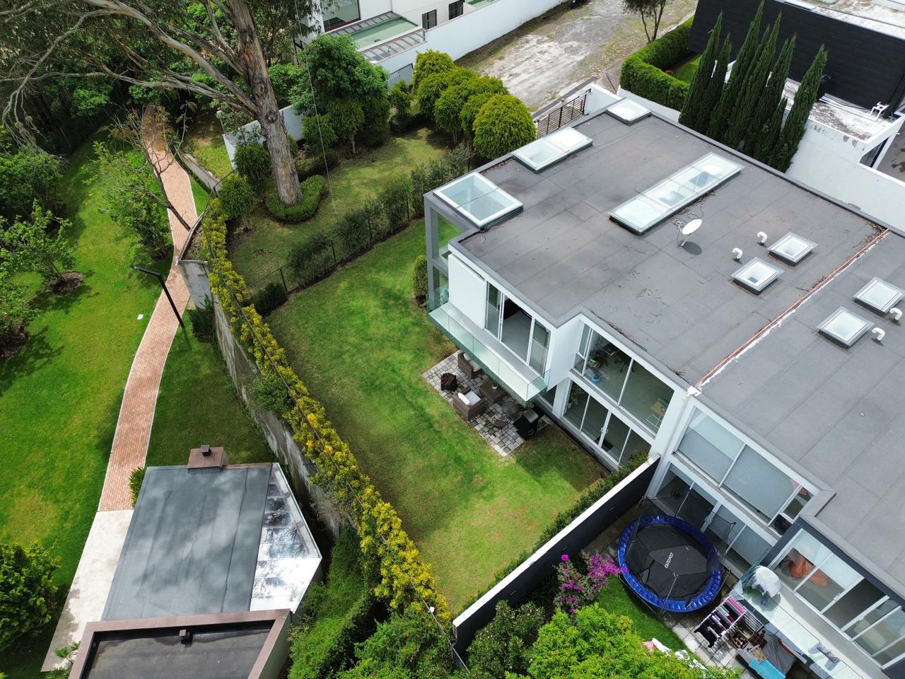 House in Tumbaco, 410 m2 plot