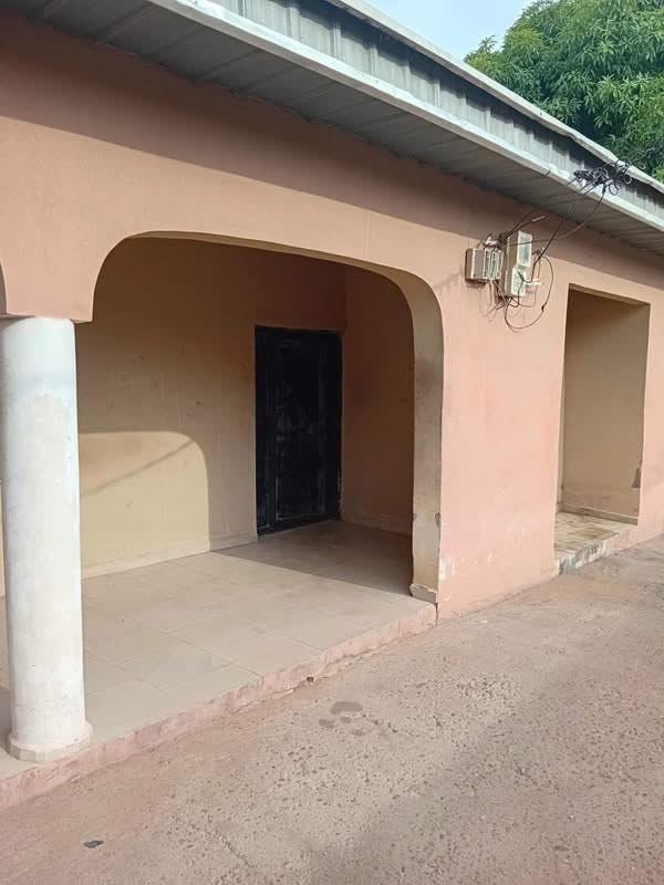 Two Units of Spacious 3-Bedroom Flats for sale in BIPC Estate, Behind JAMB office, Makurdi, Benue
