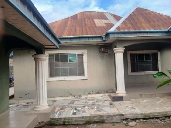 Mixed-Use Residential Property for sale in Nyorgyungu, Makurdi, Benue