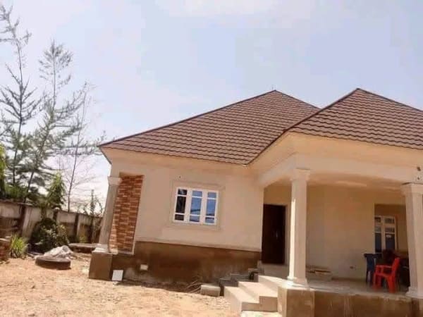 Additional view of Standard 5-Bedroom Flat