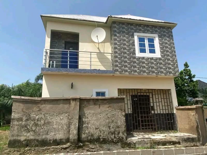 3 Bedroom Duplex and 3 Bedroom Flat for sale in George Akume Way, Makurdi, Benue