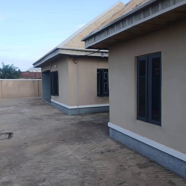 Standard 2-Bedroom Flat for Rent for rent in Owners Occupier Estate Phase 1, Makurdi, Benue